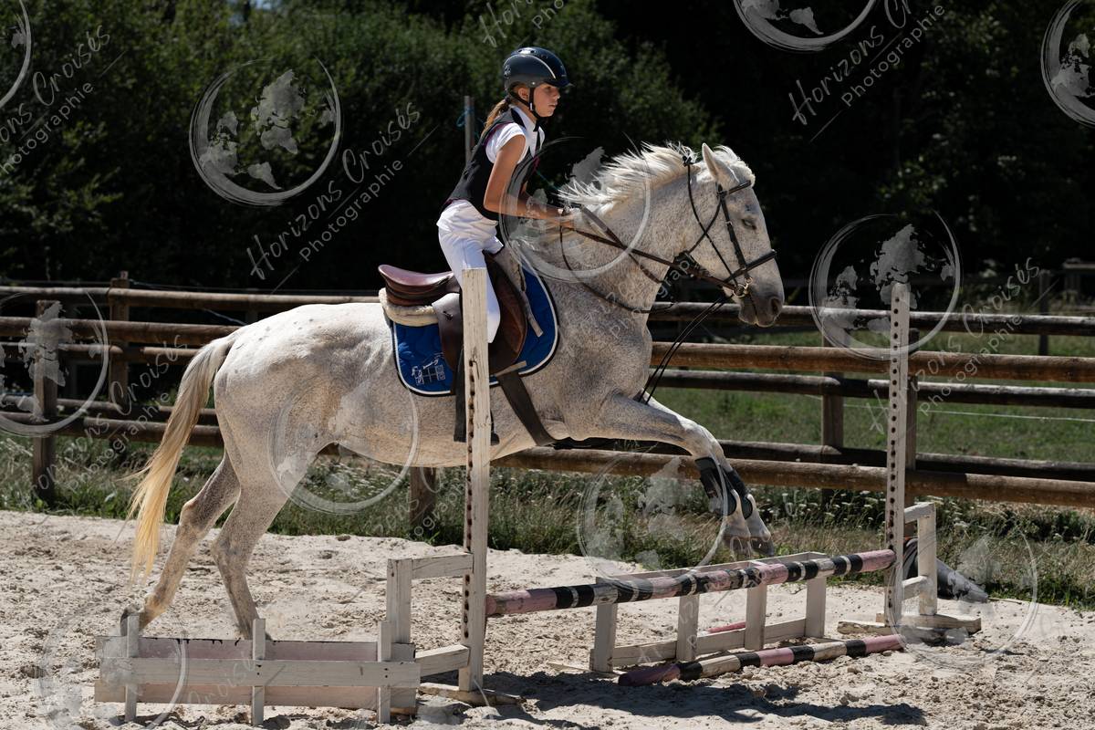 Club 4 - Sofia & Estrella-01