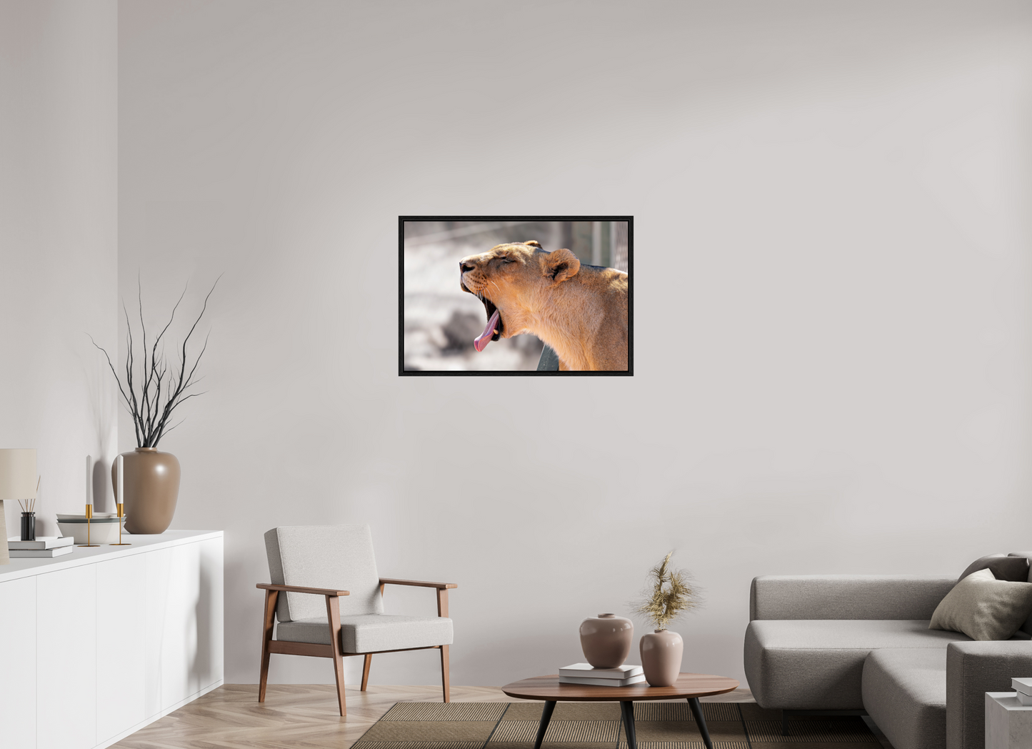 90 x 60 cm, Cadre bois Yawning lioness